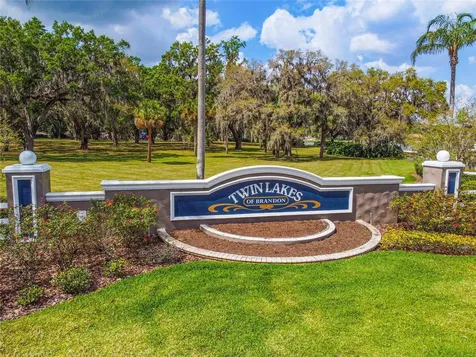 3041 Beaver Pond Trail Valrico FL 33596