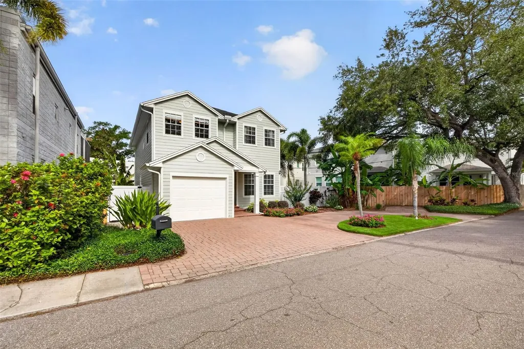 6007 S Russell Street Tampa FL 33611