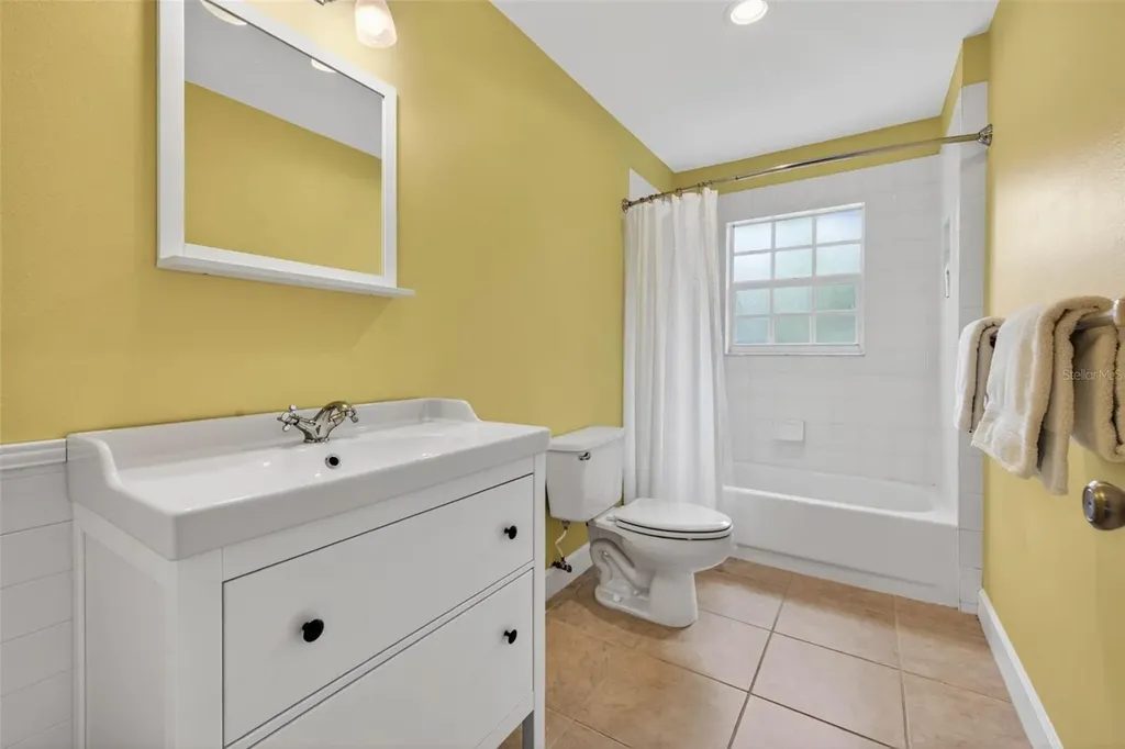 6007 S Russell Street Tampa FL 33611