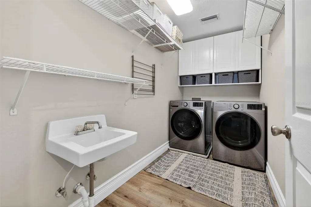 6007 S Russell Street Tampa FL 33611