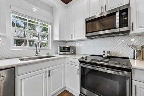 6007 S Russell Street Tampa FL 33611