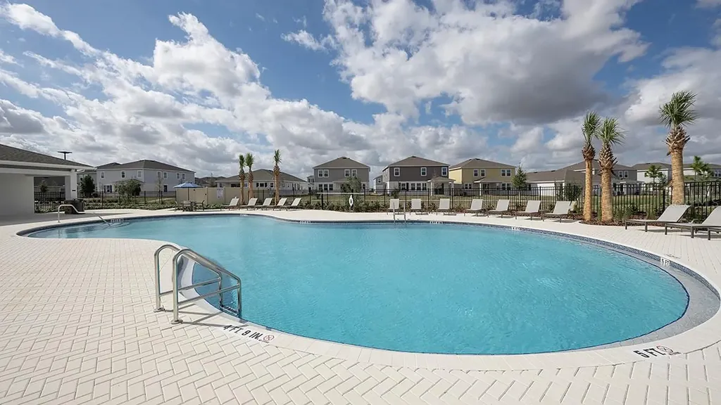 233 Streamwater Way Groveland FL 34736
