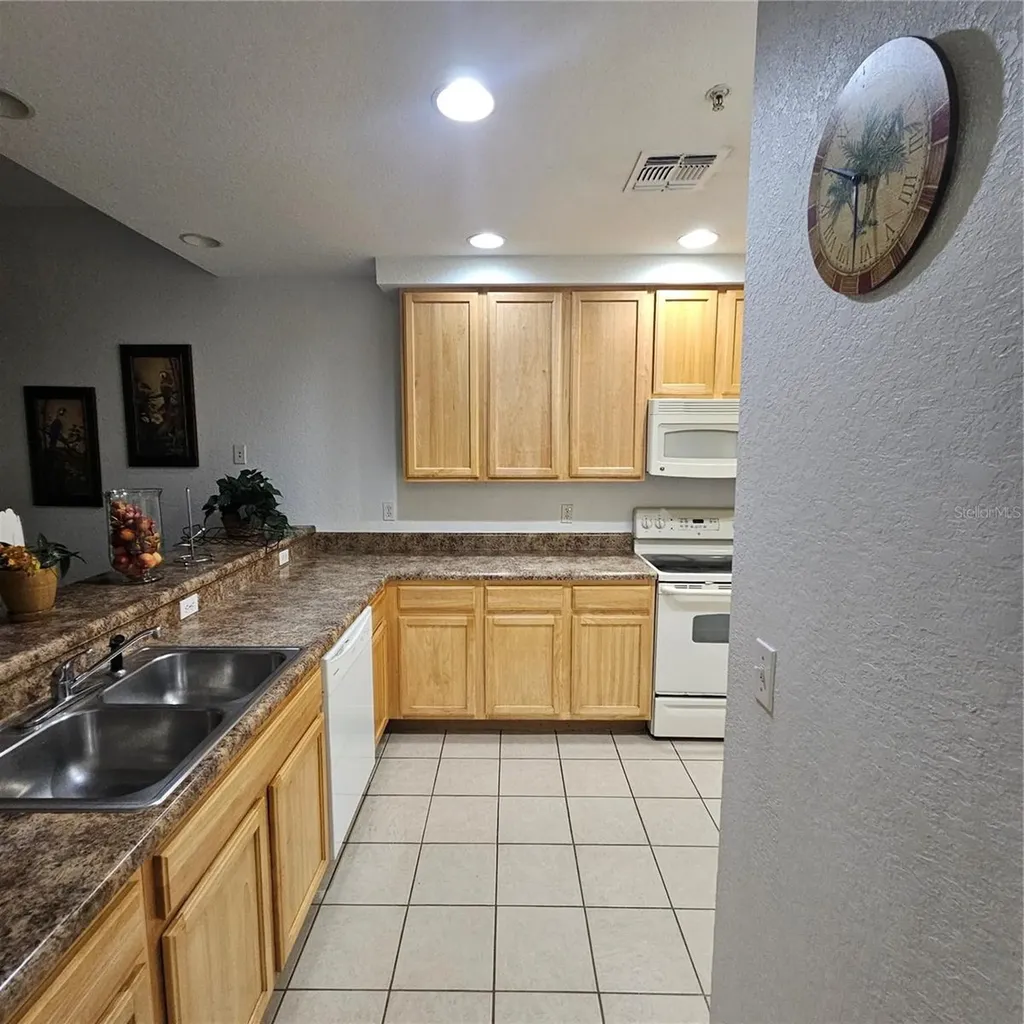 9055 Treasure Trove Lane Kissimmee FL 34747