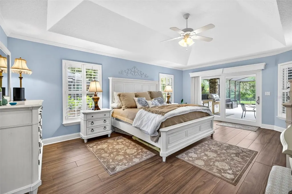 3904 S Nine Drive Valrico FL 33596