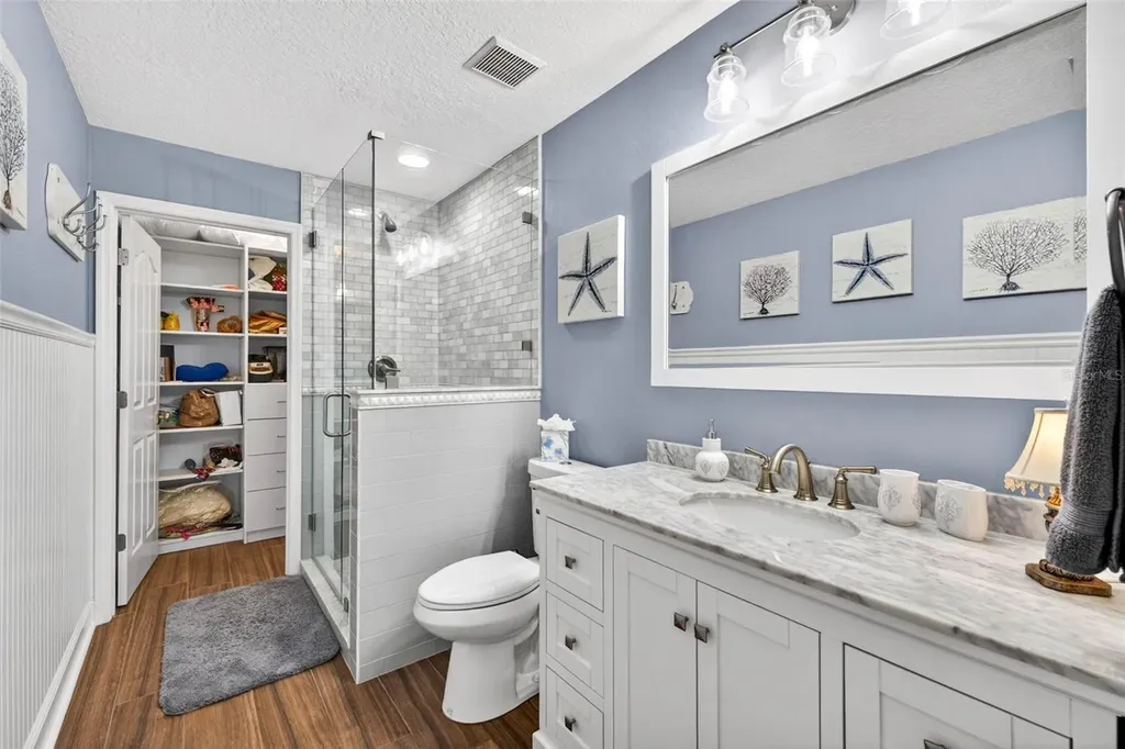 3904 S Nine Drive Valrico FL 33596