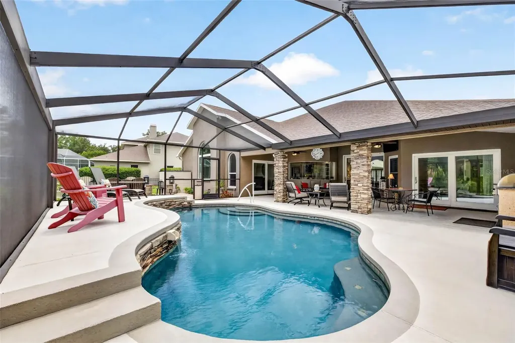 3904 S Nine Drive Valrico FL 33596