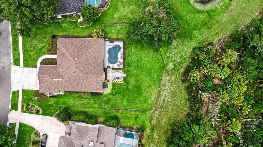 3904 S Nine Drive Valrico FL 33596