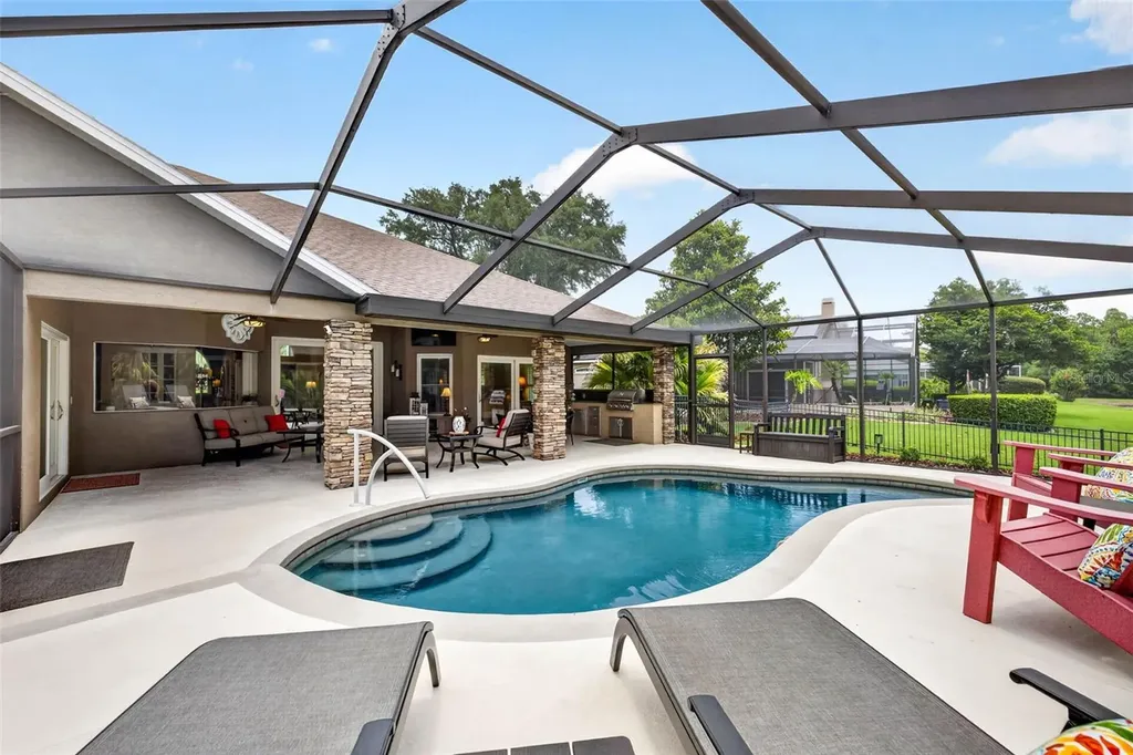 3904 S Nine Drive Valrico FL 33596