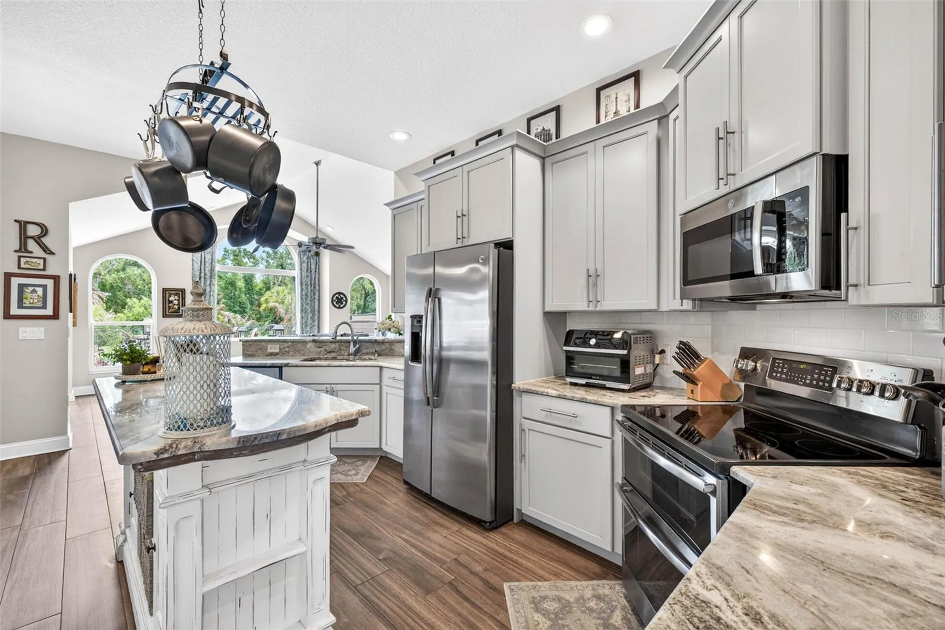 3904 S Nine Drive Valrico FL 33596