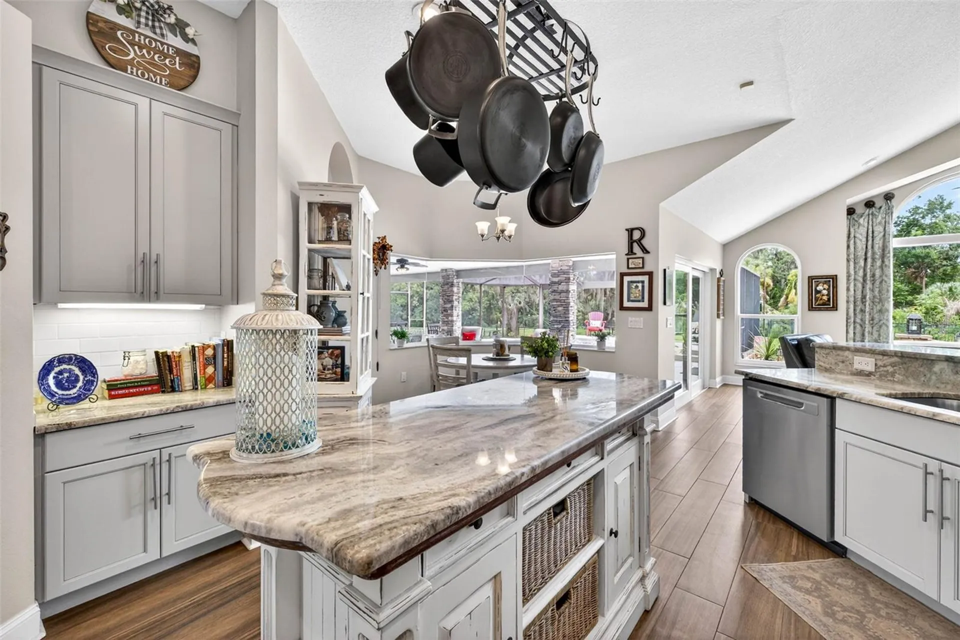 3904 S Nine Drive Valrico FL 33596