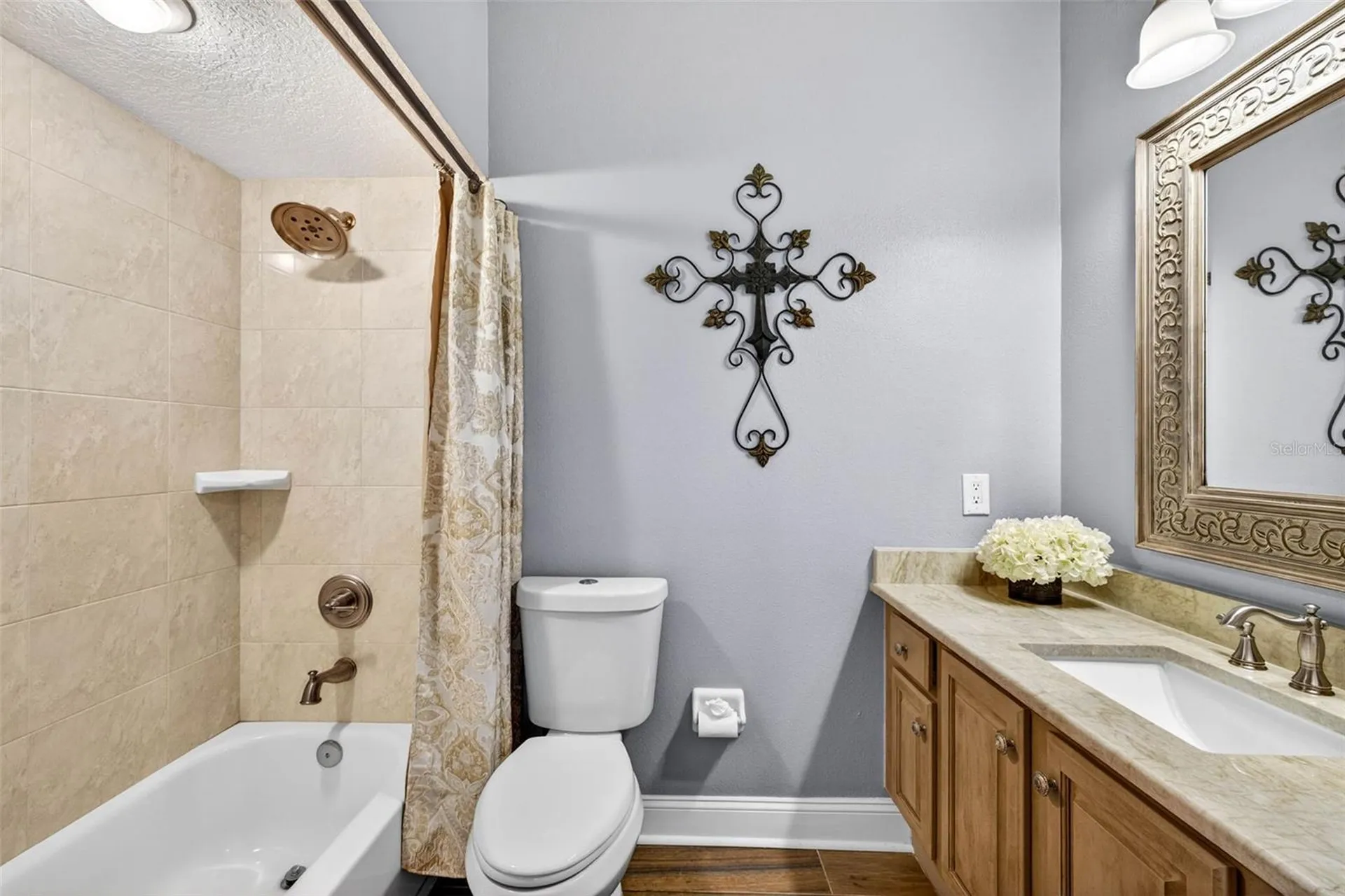 3904 S Nine Drive Valrico FL 33596