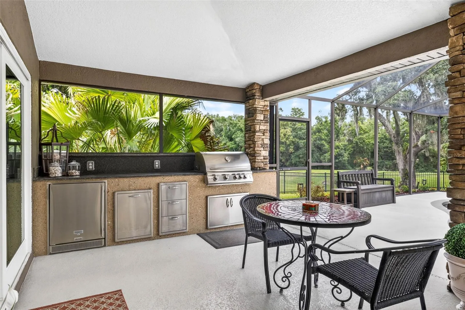 3904 S Nine Drive Valrico FL 33596