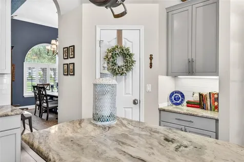 3904 S Nine Drive Valrico FL 33596
