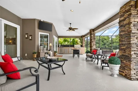 3904 S Nine Drive Valrico FL 33596