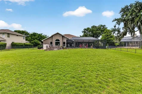 3904 S Nine Drive Valrico FL 33596