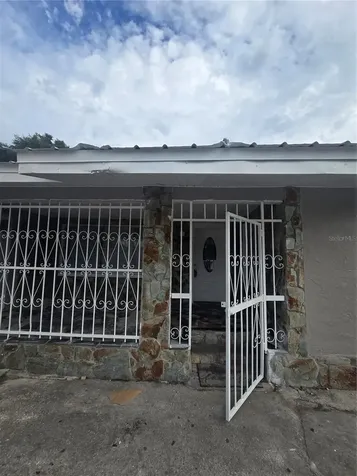 3905 E Osborne Avenue Tampa FL 33610