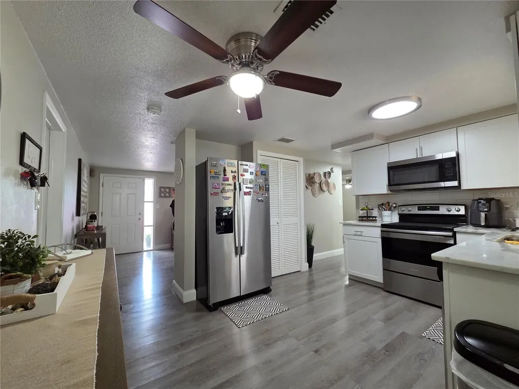 4834 Gaslight Avenue Holiday FL 34690
