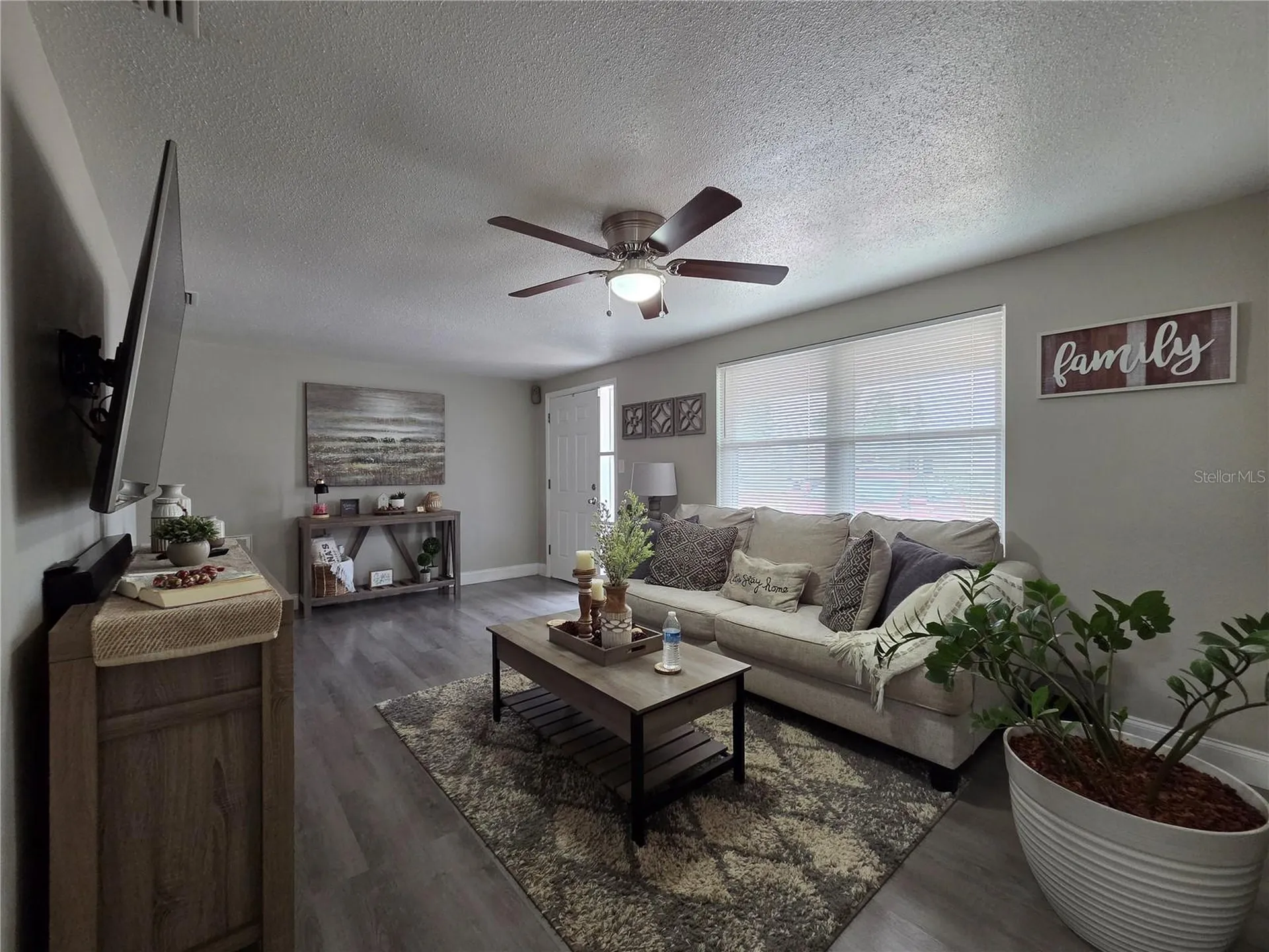 4834 Gaslight Avenue Holiday FL 34690