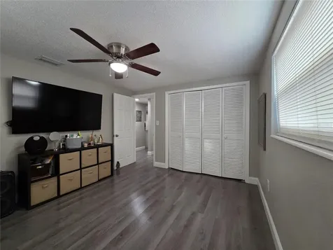 4834 Gaslight Avenue Holiday FL 34690