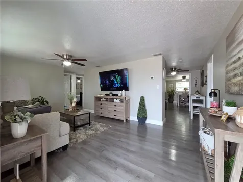 4834 Gaslight Avenue Holiday FL 34690