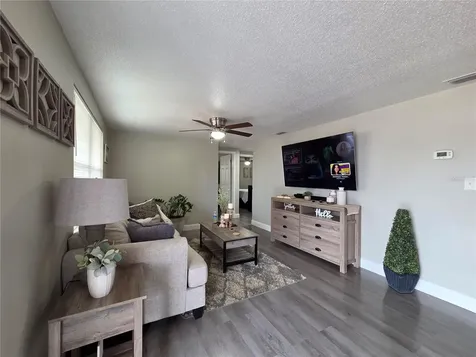 4834 Gaslight Avenue Holiday FL 34690