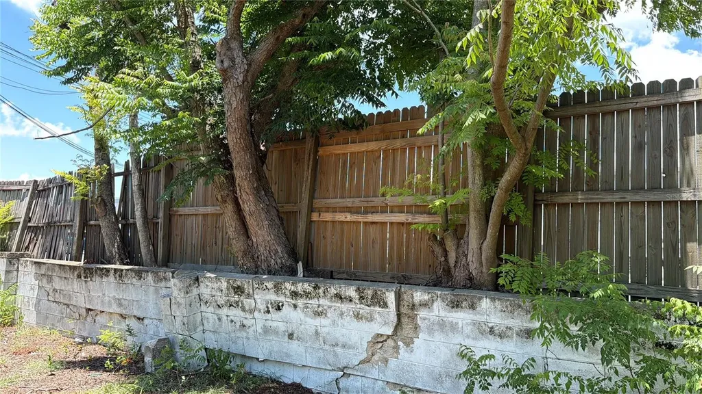 66 S Washington Street Beverly Hills FL 34465