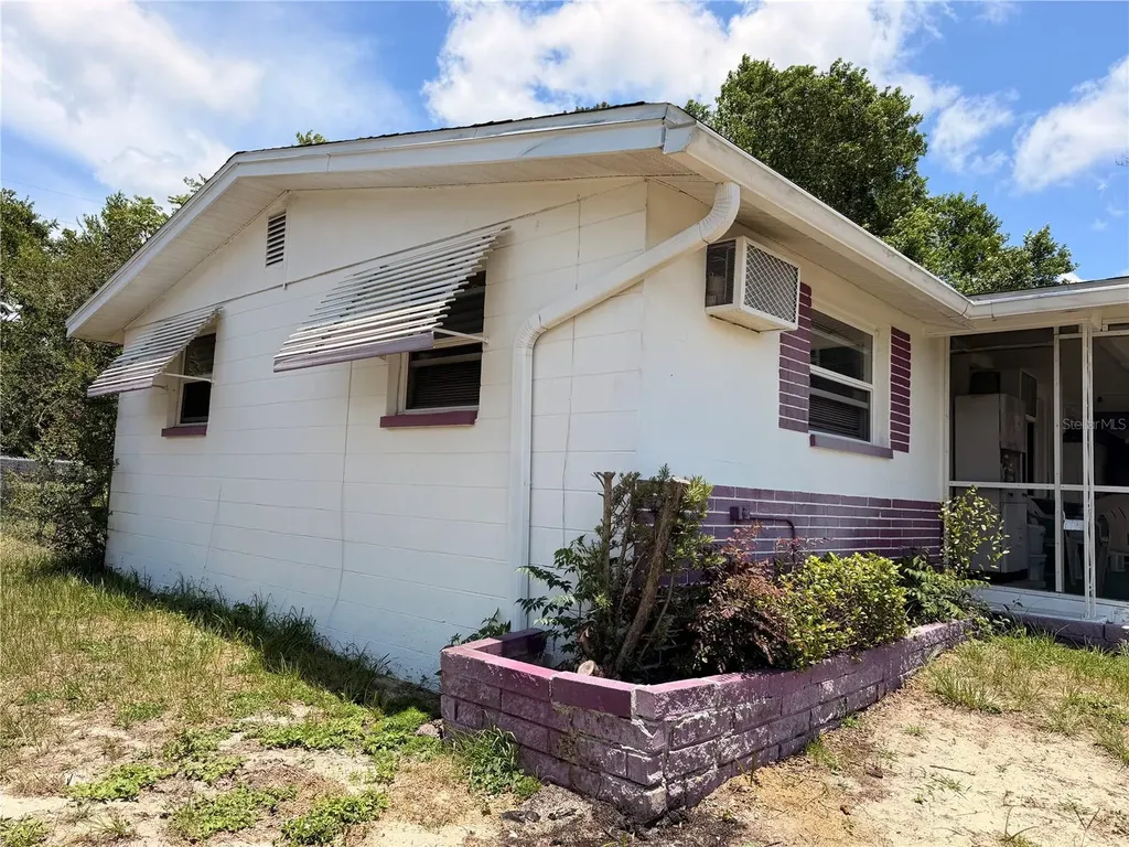 66 S Washington Street Beverly Hills FL 34465