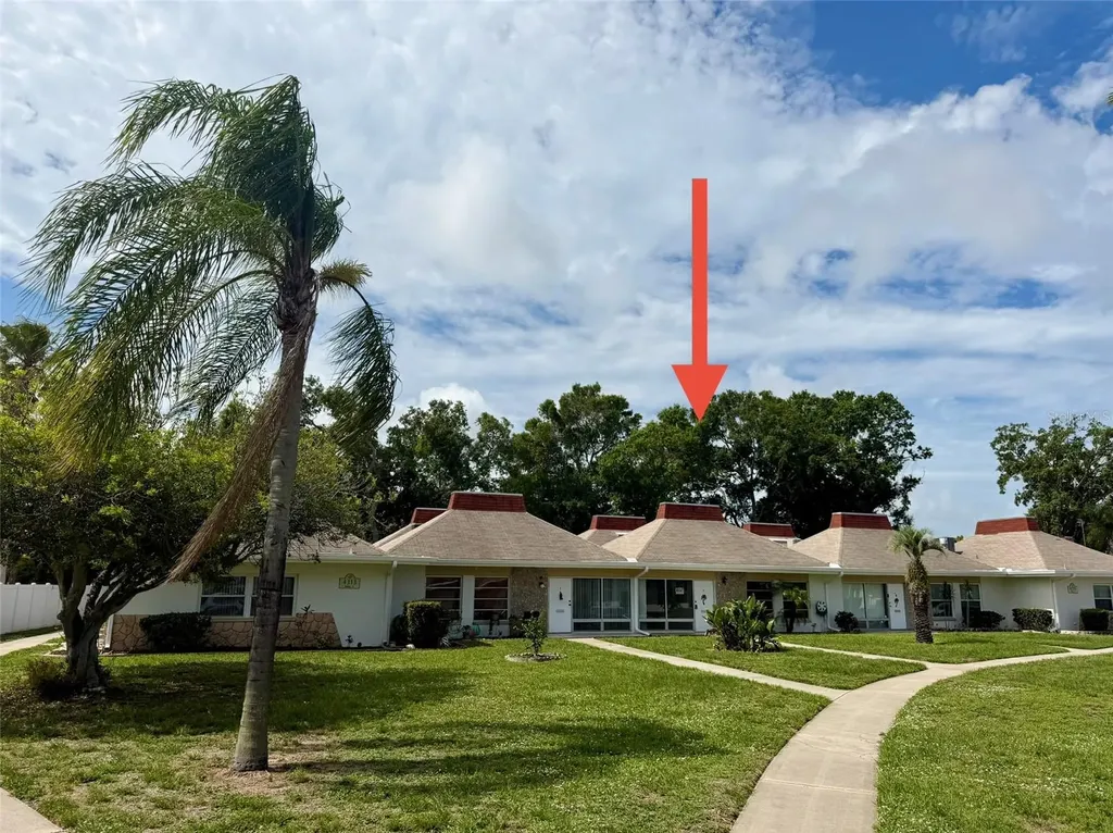 4313 Tahitian Gardens Circle Holiday FL 34691