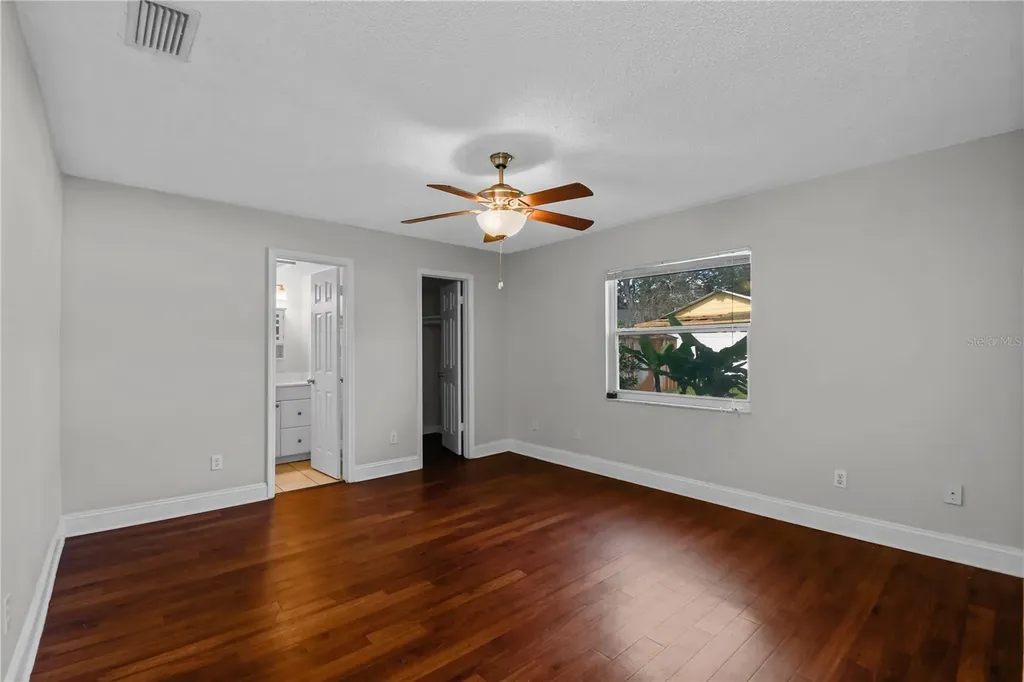 2806 Moss Grove Boulevard Orlando FL 32807