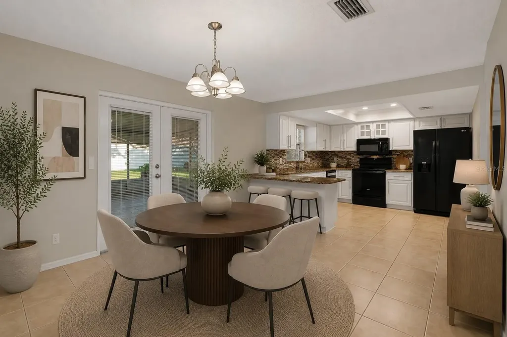2806 Moss Grove Boulevard Orlando FL 32807