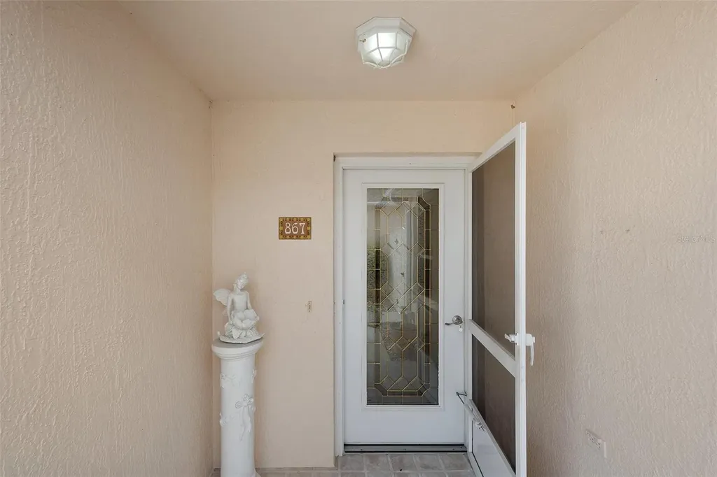 867 Oviedo Road Lady Lake FL 32159