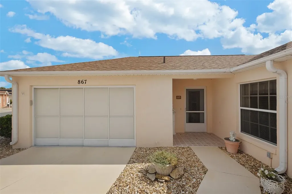 867 Oviedo Road Lady Lake FL 32159