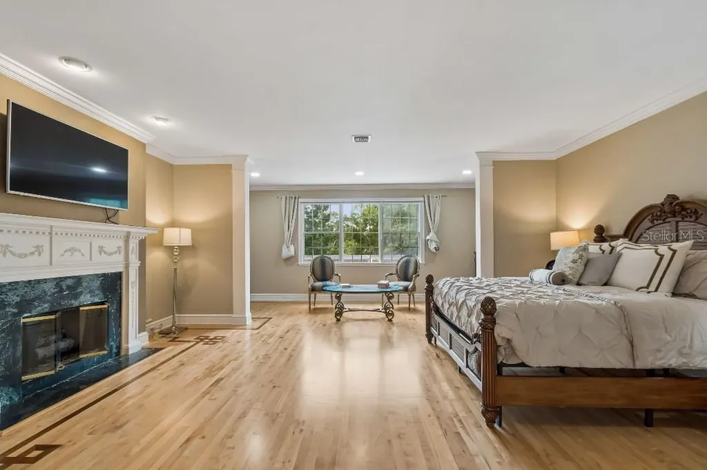 2984 Jeff Myers Circle Sarasota FL 34240