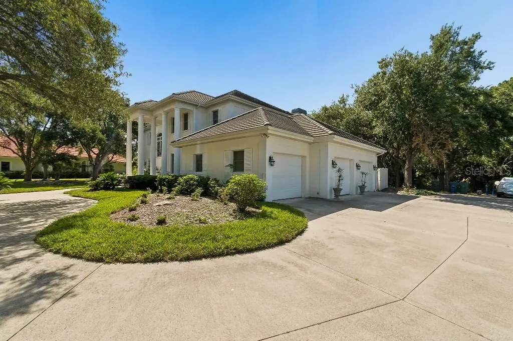 2984 Jeff Myers Circle Sarasota FL 34240