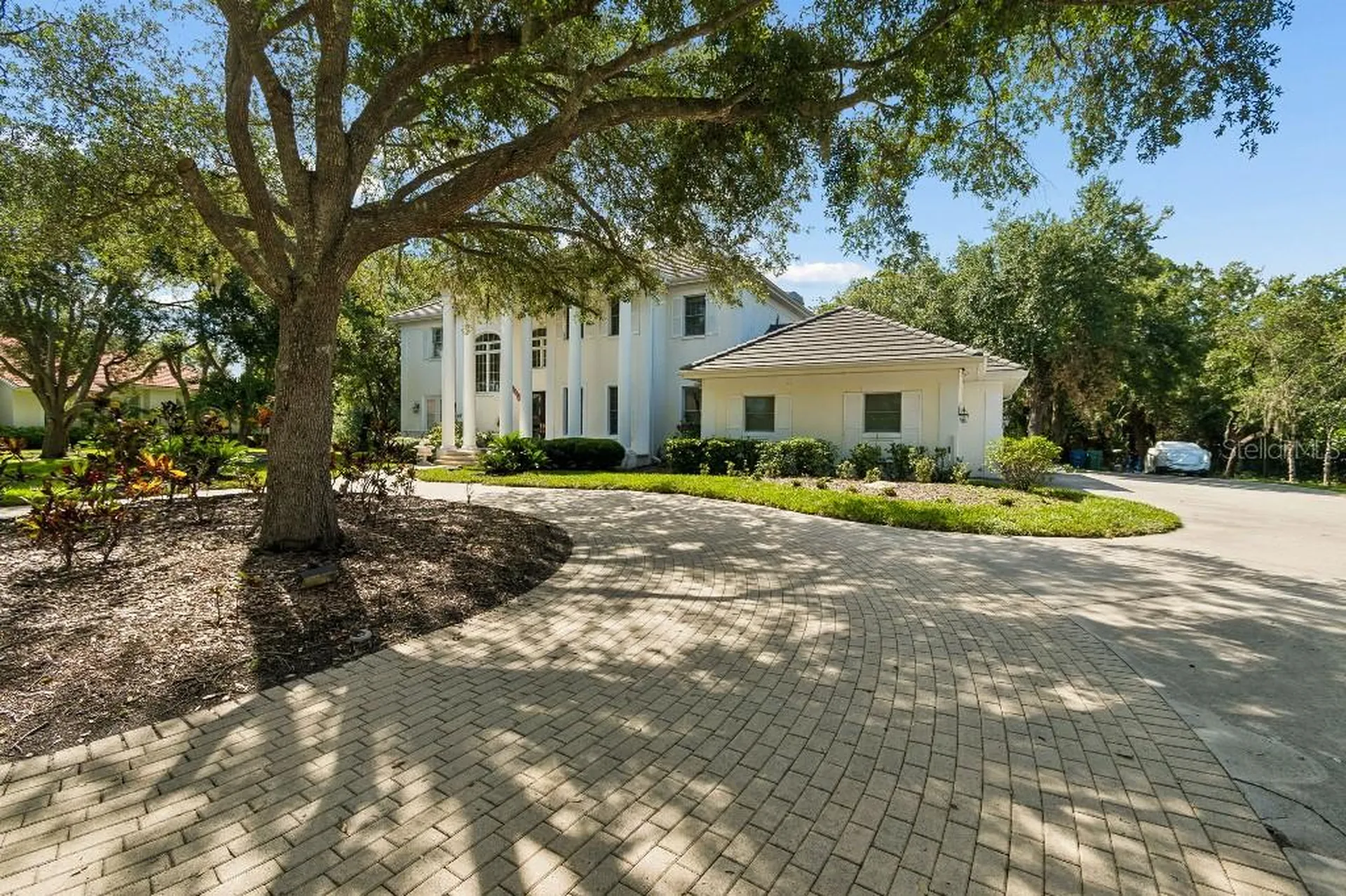 2984 Jeff Myers Circle Sarasota FL 34240