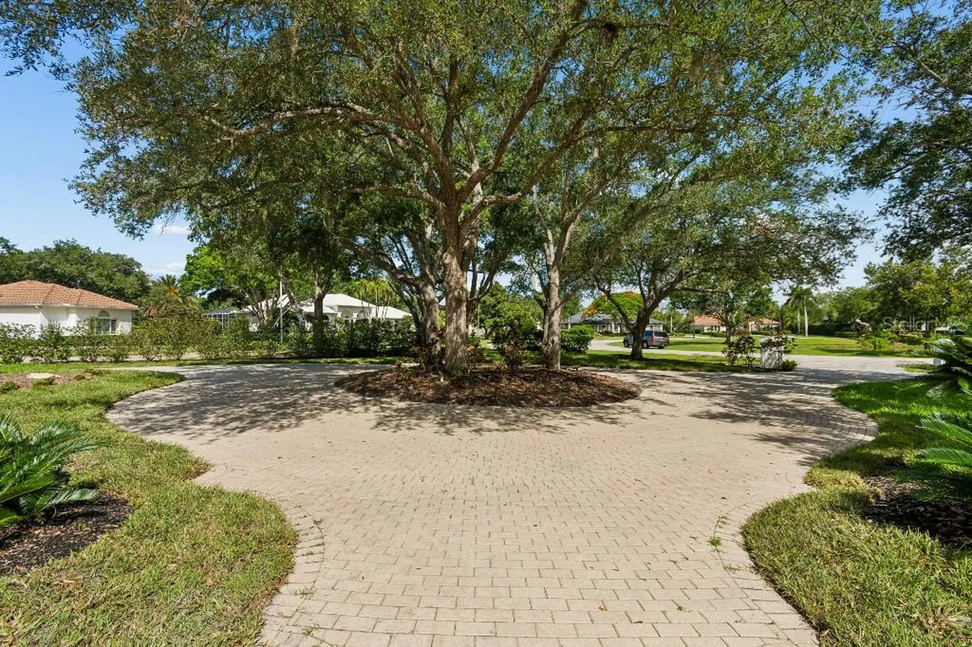 2984 Jeff Myers Circle Sarasota FL 34240
