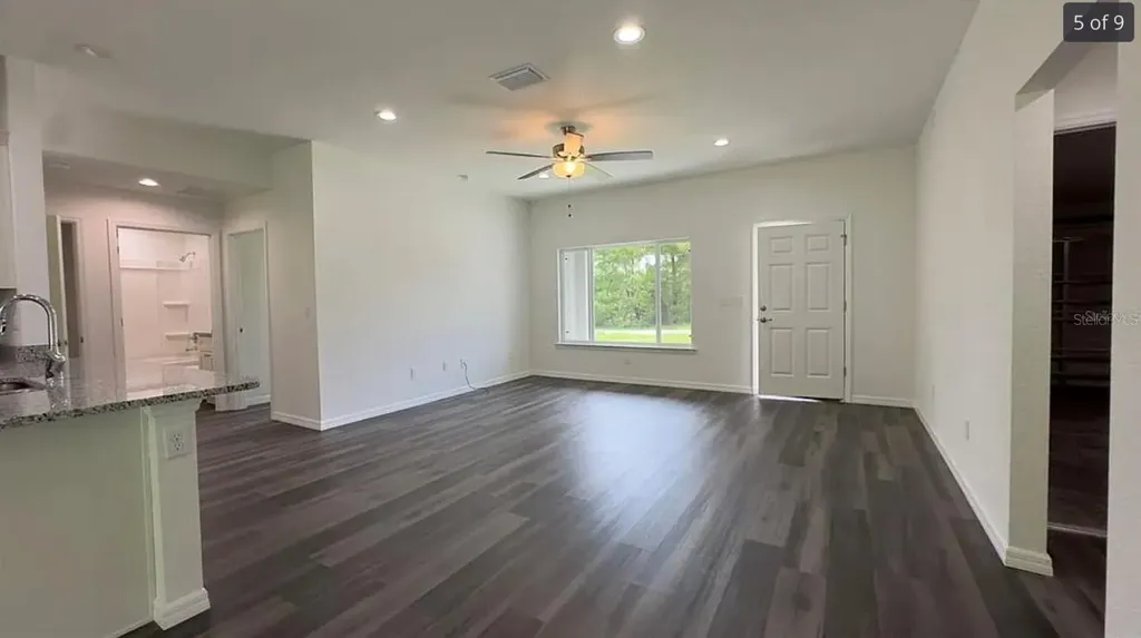 122 Malauka Loop Ocklawaha FL 32179