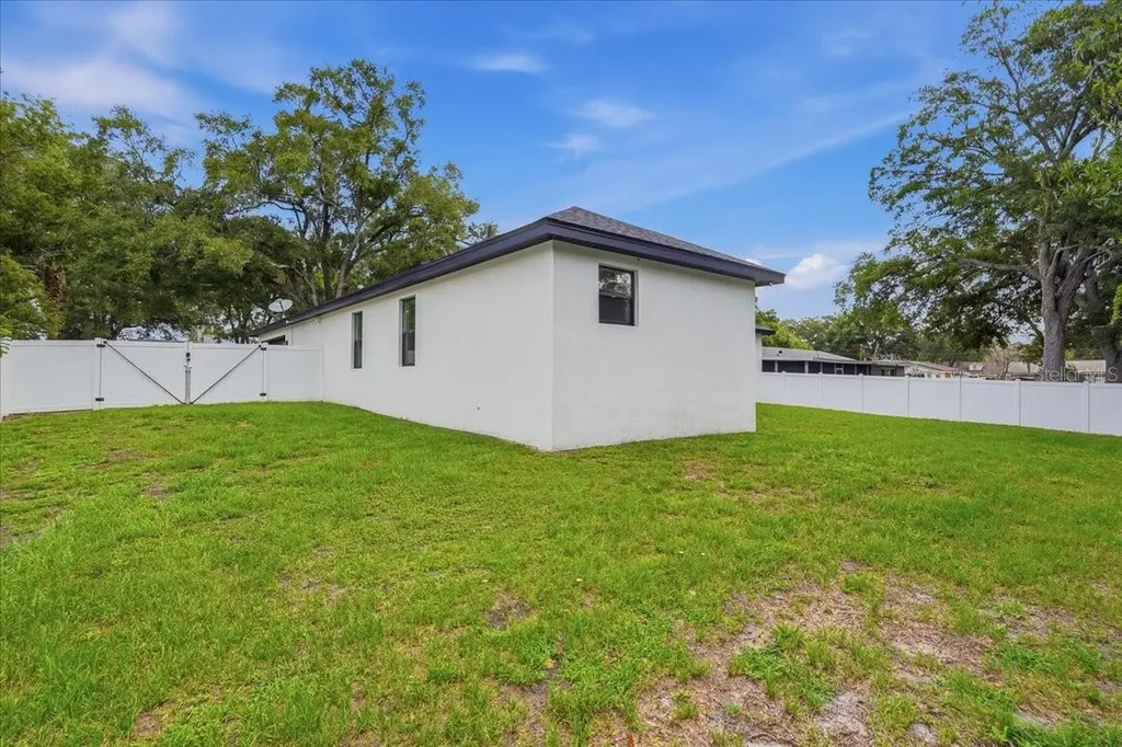 980 Wedgewood Dr SE Winter Haven FL 33880