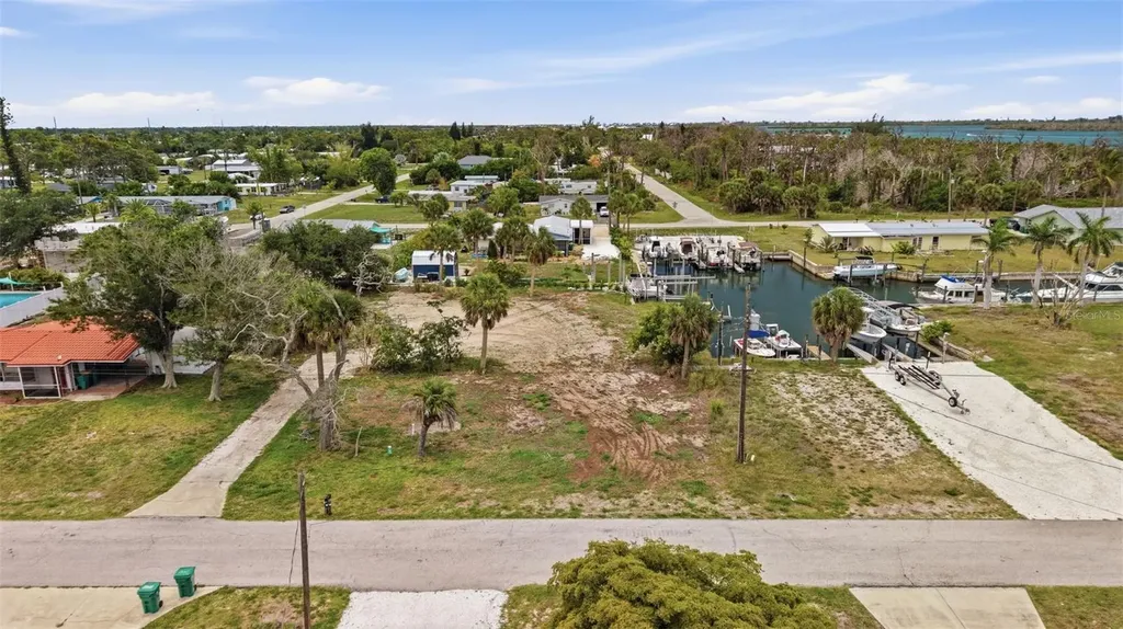 1949 Pennsylvania Avenue Englewood FL 34224
