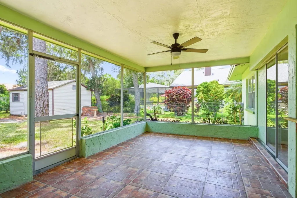 1603 Mexico Avenue Tarpon Springs FL 34689