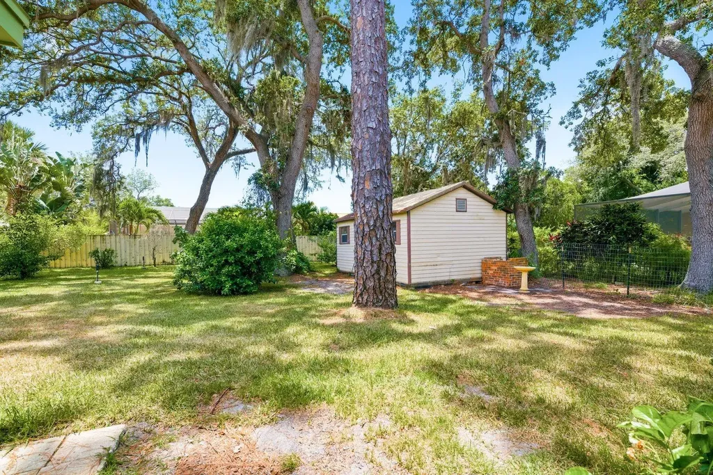 1603 Mexico Avenue Tarpon Springs FL 34689