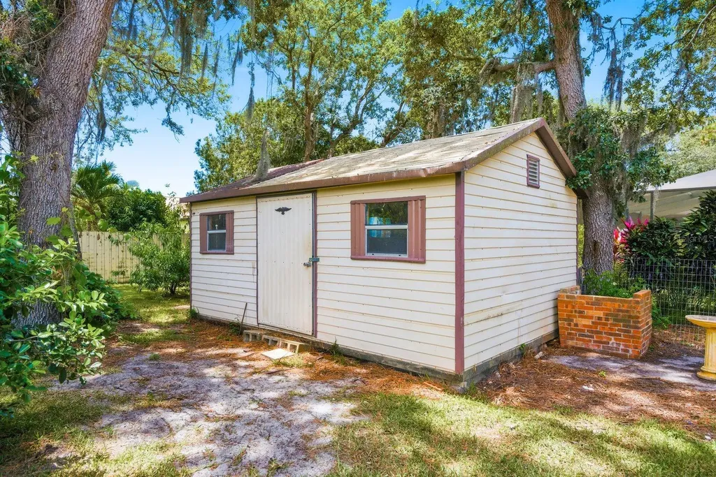 1603 Mexico Avenue Tarpon Springs FL 34689