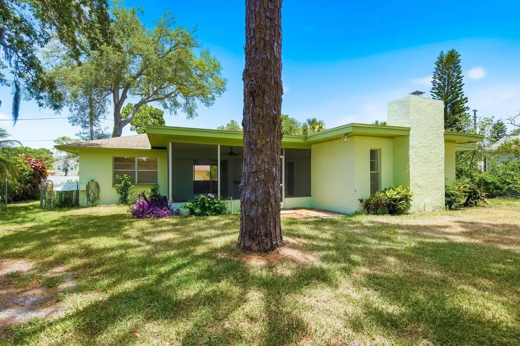 1603 Mexico Avenue Tarpon Springs FL 34689