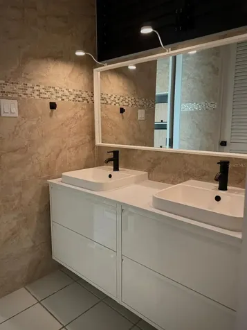 702 Pisos De Miramar San Juan PR 00907
