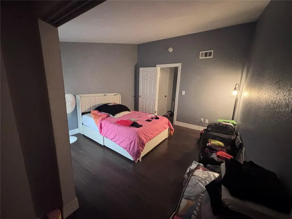 4515 La Capri Court Tampa FL 33611