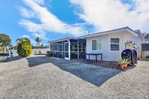 10308 Sandpiper Road W Bradenton FL 34209
