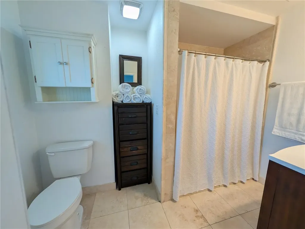 1011 N Palm Drive Plant City FL 33563