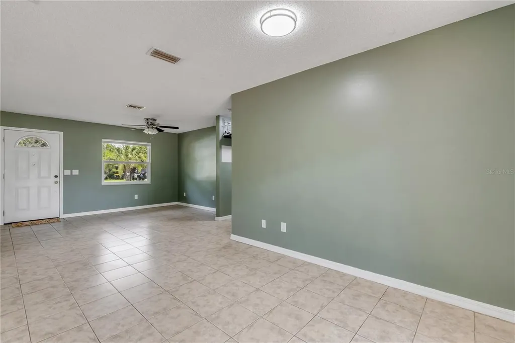 380 Julia Avenue Orange City FL 32763
