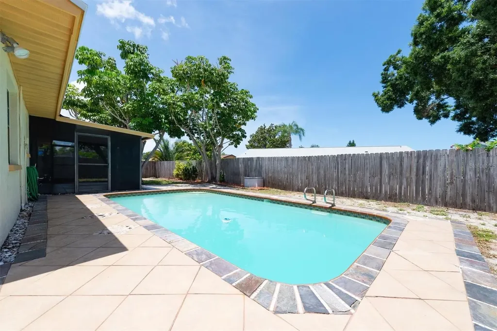 13200 Ridge Road Largo FL 33778