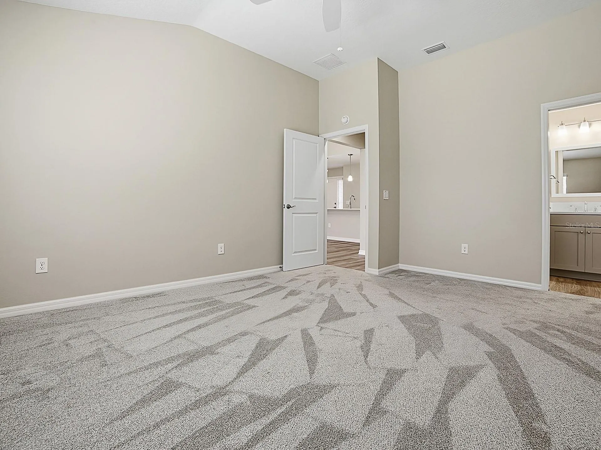 1896 Mcmurtrie Loop The Villages FL 34762